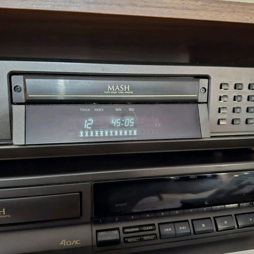 Technics SL-PG4 CD player used in good condition with optical output