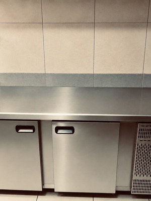 Ψυγείο πάγκος μεταχειρισμένο με βλάβη, κατάλληλο για επισκευή ή ανταλλακτικά