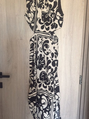 Mango midi dress with cut-outs like new, black and beige