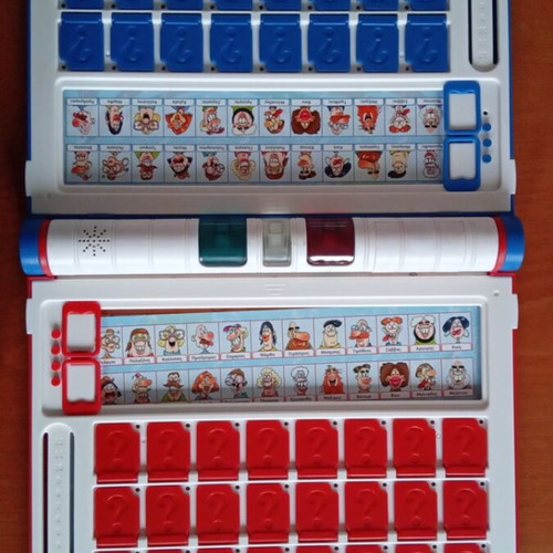 Guess Who Extra board game like new