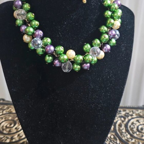 Colorful adjustable necklace