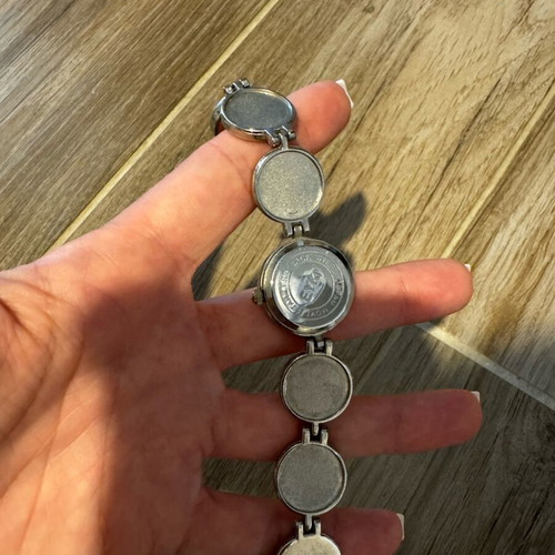 Wristwatch used, pink, needs battery