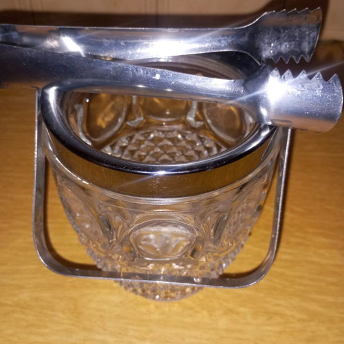 Vintage crystal ice bucket with silver-plated handle like new