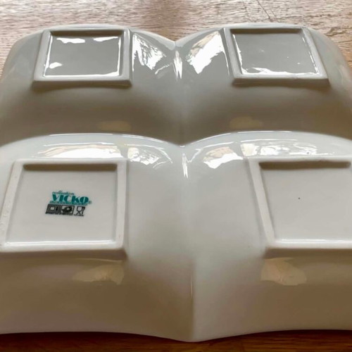 Vicko four-section dry fruit and appetizer dish like new