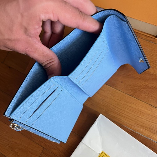 Louis Vuitton wallet like new, blue