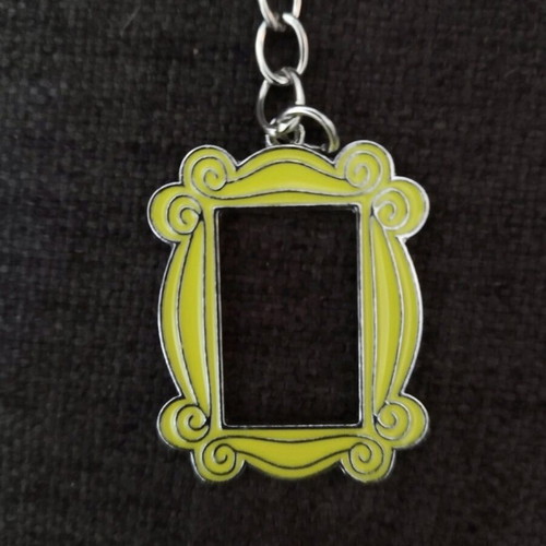 Friends keychain new, yellow
