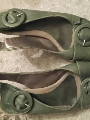Sandals used green low heel size 37
