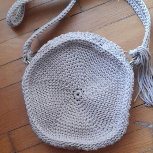 Handmade round shoulder bag beige, new, knitted