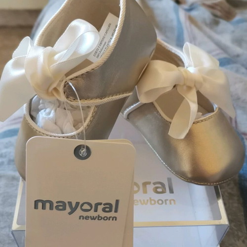 Mayoral baby shoes pearly with bow new, available sizes 15,19