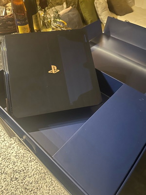 PS4 Pro Million Edition like new with all accessories