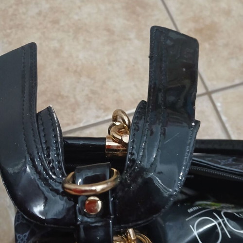 Black women's handbag, like new