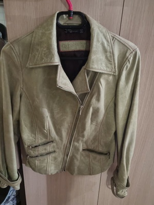 RaXevsky women's olive jacket size M like new