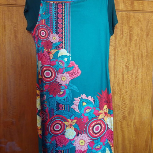 Smash colorful summer dress new, knee-length, asymmetric shoulders, size XL