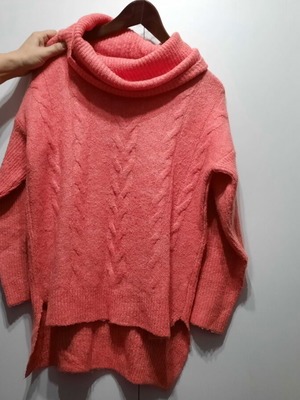 Asymmetric turtleneck pullover like new, coral, size L