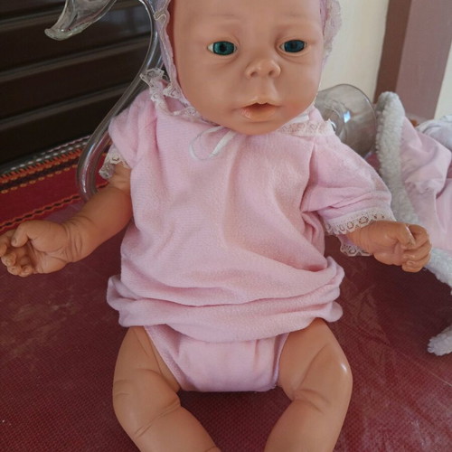 Baby doll from America like new