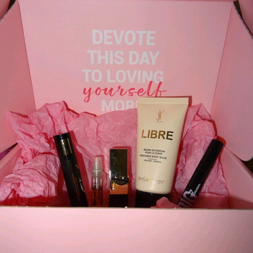 YSL mini cosmetics set and other new products