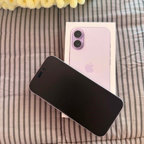 iPhone 17 256GB purple, like new, 99% battery health