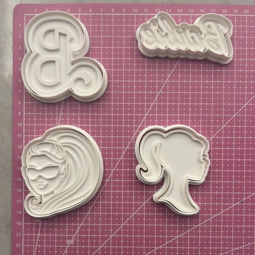 Barbie 4-piece cookie cutter set and 8cm Barbie cookie stamp made to order