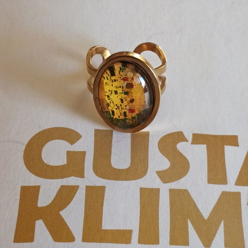 Gustav Klimt The Kiss adjustable stainless steel ring gold tone