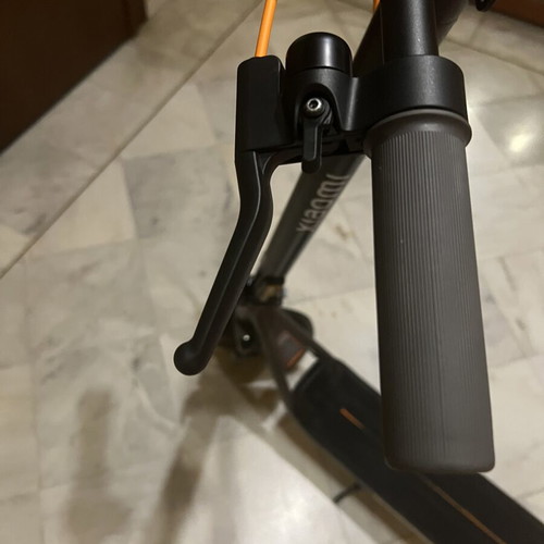 Xiaomi Scooter 6 Lite like new with very few mileage