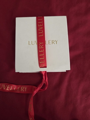 Luvellery gold-tone necklace with engraved pendant and heart crystal, new