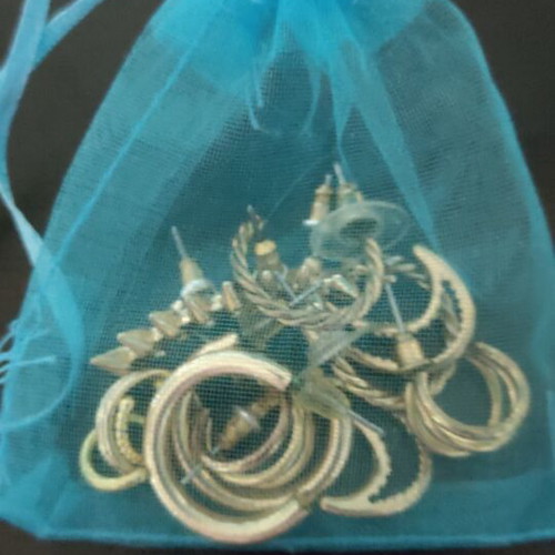 Earrings set of 5 pairs like new, gold color