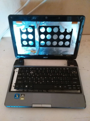 Acer Aspire One Algire 1410 used, non-working, for parts only