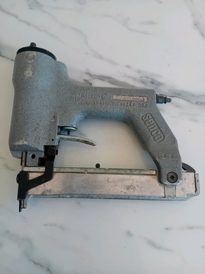 Senco air nailer like new, 1.5-2.5 cm nails
