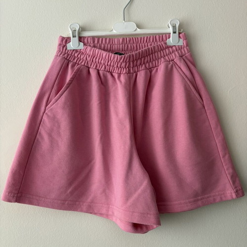 Pink Woman pink shorts size XS like new