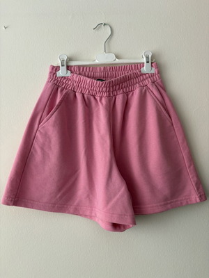 Pink Woman pink shorts size XS like new