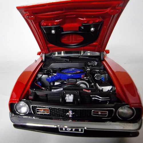 Autoart Millennium 1971 Ford Mustang Mach 1 Fastback Red LE 1:18 scale new