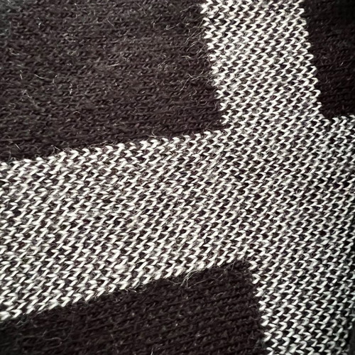 Black scarf with white details like new