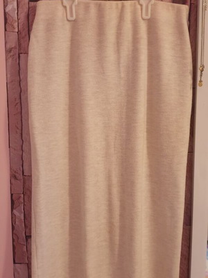 Wool skirt white like new