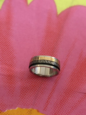 Spinning ring stainless steel with Greek key pattern, gold and silver