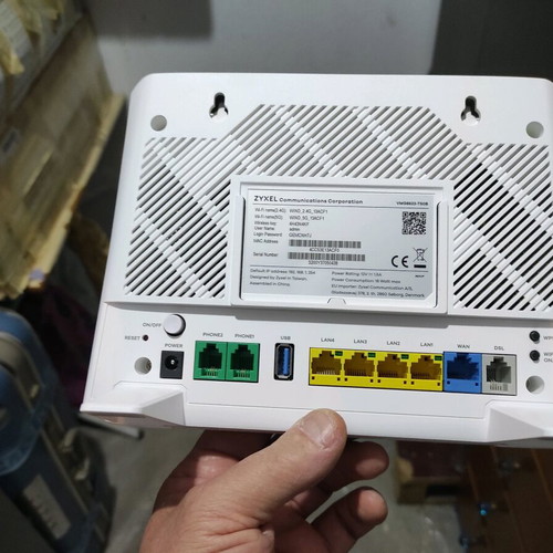 Zyxel modem like new with speed up to 200 Mbps