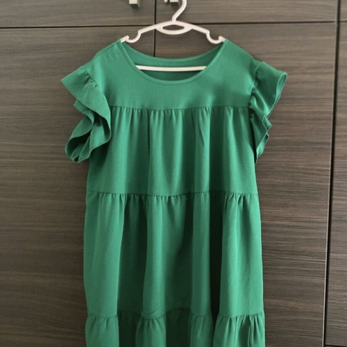 green emerald velvet dress Shein Women's Elegant Pleated A -Line Dress Short Sleeve Smock Dresses with  Belt Green M: Buy Online at Best Price in UAE