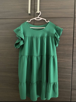 Shein green short dress like new, comfortable