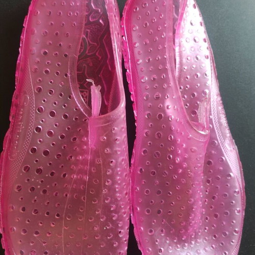 Children's pink water shoes new, for pool and swimming