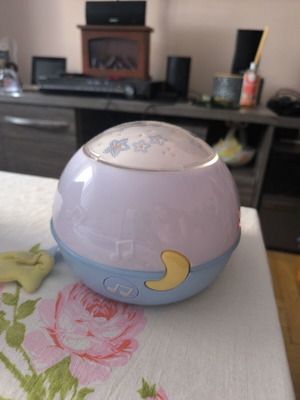 Chicco Sleep Toy with Music and Light like new, blue