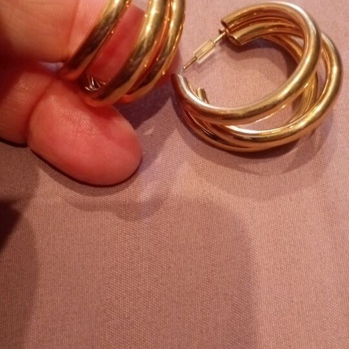 Earrings triple hoops gold color like new, very light