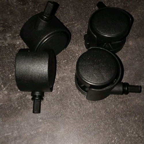 Set of 4 plastic light wheels new