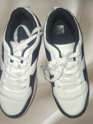 Shoes with wheels, size 36
