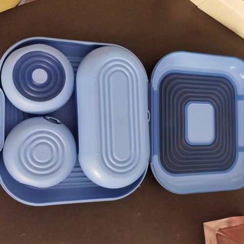 Tupperware set like new