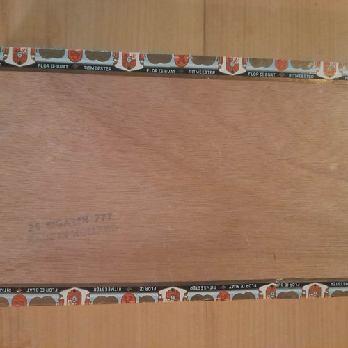Ritmeester vintage wooden cigar box used