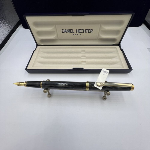 Daniel Hechter Pen new in box