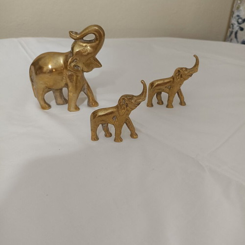 Solid brass elephant figurines