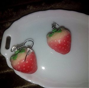 Τρισδιάστατα σκουλαρίκια φράουλες