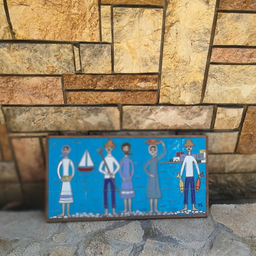 Ceramic artwork used, 12 handmade pieces with natural wood frame
