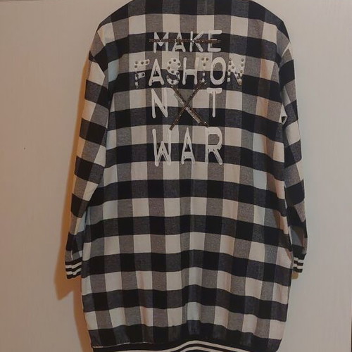 Shacket shirt-jacket plaid white, black, grey size S like new