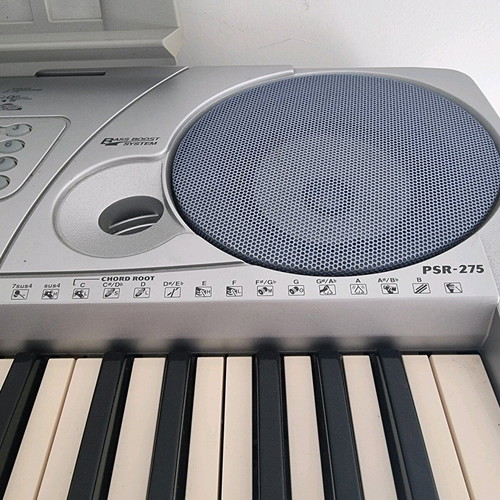 Yamaha Psr-275 portable digital music keyboard like new